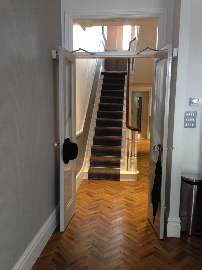 The Beverley Hotel London - Victoria Exterior foto